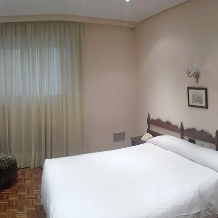 Otel Castellano Centro