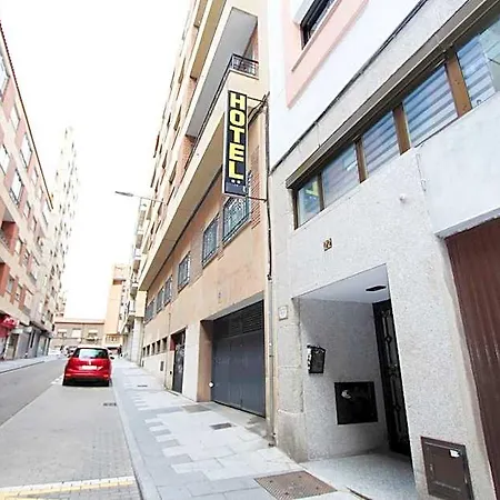 Castellano Centro 2*