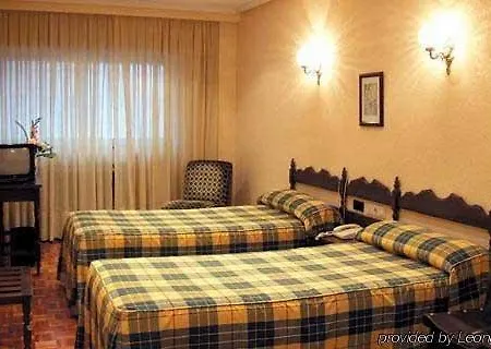 Otel Castellano Centro