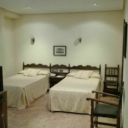 Hotel Castellano Centro