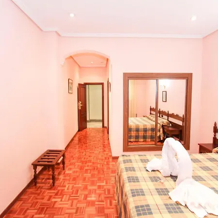 Castellano Centro 2*