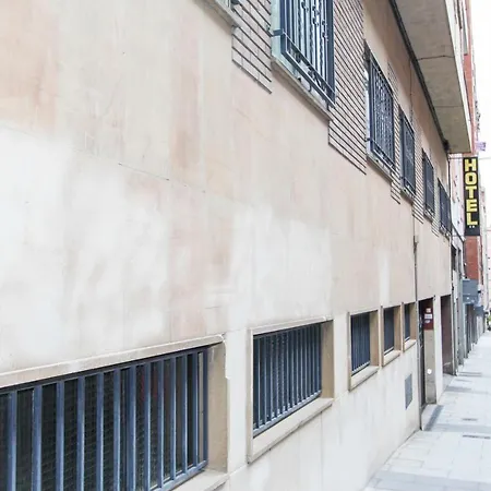 Castellano Centro 2* サラマンカ