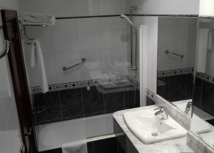 Ξενοδοχείο Castellano Centro 2*