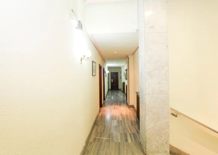 Ξενοδοχείο Castellano Centro 2*