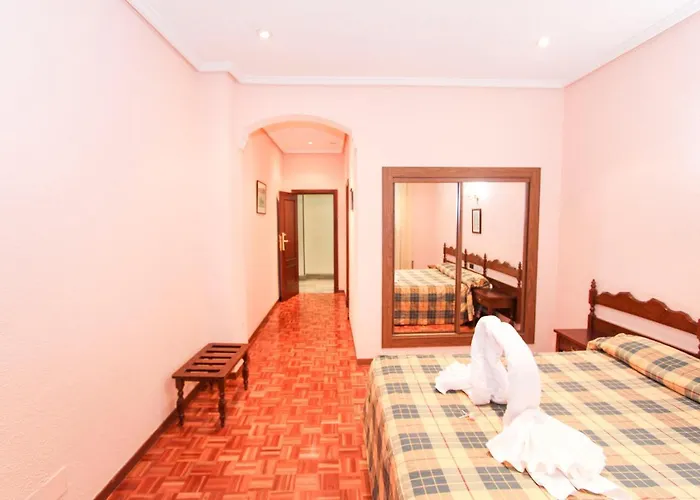 Castellano Centro 2*